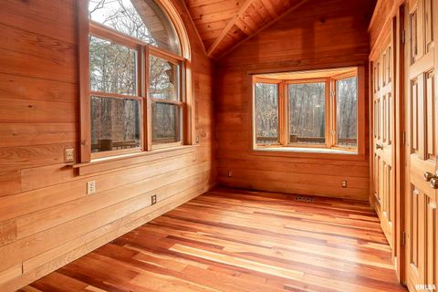 Tiny photo for 221 Poplar Lake Road, Makanda, IL 62958 (MLS # EB459088)