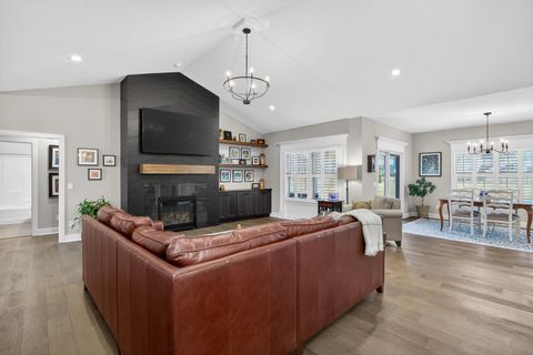 Tiny photo for 5912 Pigeon Creek Road, Bettendorf, IA 52722 (MLS # 12595744)