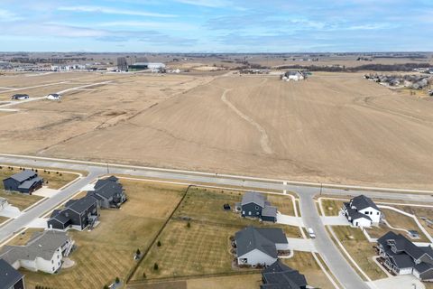 Tiny photo for 5912 Pigeon Creek Road, Bettendorf, IA 52722 (MLS # 12595744)