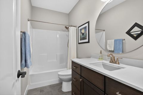 Tiny photo for 5912 Pigeon Creek Road, Bettendorf, IA 52722 (MLS # 12595744)