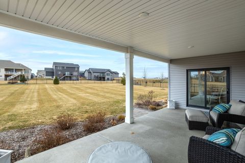 Tiny photo for 5912 Pigeon Creek Road, Bettendorf, IA 52722 (MLS # 12595744)