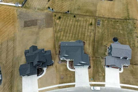 Tiny photo for 5912 Pigeon Creek Road, Bettendorf, IA 52722 (MLS # 12595744)