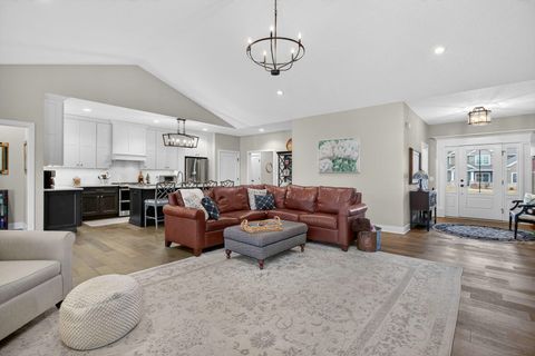 Tiny photo for 5912 Pigeon Creek Road, Bettendorf, IA 52722 (MLS # 12595744)