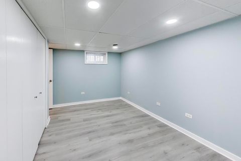 Tiny photo for 57 Chestnut Avenue, Clarendon Hills, IL 60514 (MLS # 12588845)