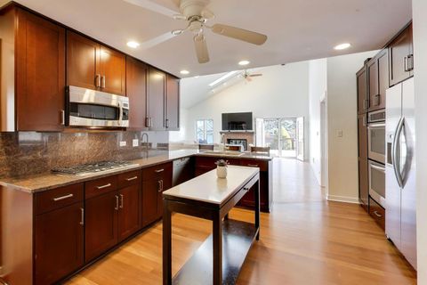 Tiny photo for 57 Chestnut Avenue, Clarendon Hills, IL 60514 (MLS # 12588845)