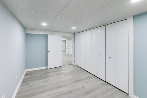 Tiny photo for 57 Chestnut Avenue, Clarendon Hills, IL 60514 (MLS # 12588845)