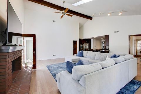 Tiny photo for 57 Chestnut Avenue, Clarendon Hills, IL 60514 (MLS # 12588845)