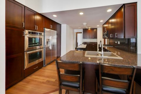 Tiny photo for 57 Chestnut Avenue, Clarendon Hills, IL 60514 (MLS # 12588845)