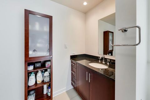 Tiny photo for 57 Chestnut Avenue, Clarendon Hills, IL 60514 (MLS # 12588845)