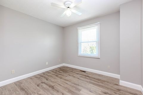 Tiny photo for 301 Lake Shore Circle, Bloomington, IL 61704 (MLS # 12596310)