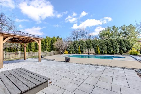 Tiny photo for 301 Lake Shore Circle, Bloomington, IL 61704 (MLS # 12596310)