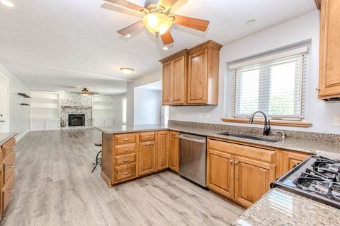 Tiny photo for 301 Lake Shore Circle, Bloomington, IL 61704 (MLS # 12596310)