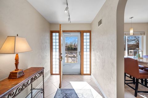 Tiny photo for 1 N Dee Road #1C, Park Ridge, IL 60068 (MLS # 12606878)