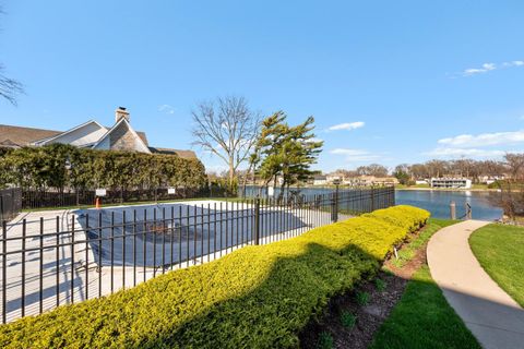 Tiny photo for 1 N Dee Road #1C, Park Ridge, IL 60068 (MLS # 12606878)