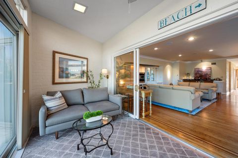 Tiny photo for 1 N Dee Road #1C, Park Ridge, IL 60068 (MLS # 12606878)