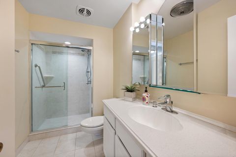 Tiny photo for 1 N Dee Road #1C, Park Ridge, IL 60068 (MLS # 12606878)