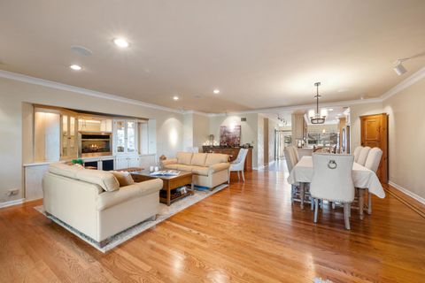 Tiny photo for 1 N Dee Road #1C, Park Ridge, IL 60068 (MLS # 12606878)