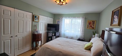 Tiny photo for 10467 DEARLOVE Road #6, Glenview, IL 60025 (MLS # 12567065)