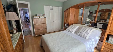 Tiny photo for 10467 DEARLOVE Road #6, Glenview, IL 60025 (MLS # 12567065)