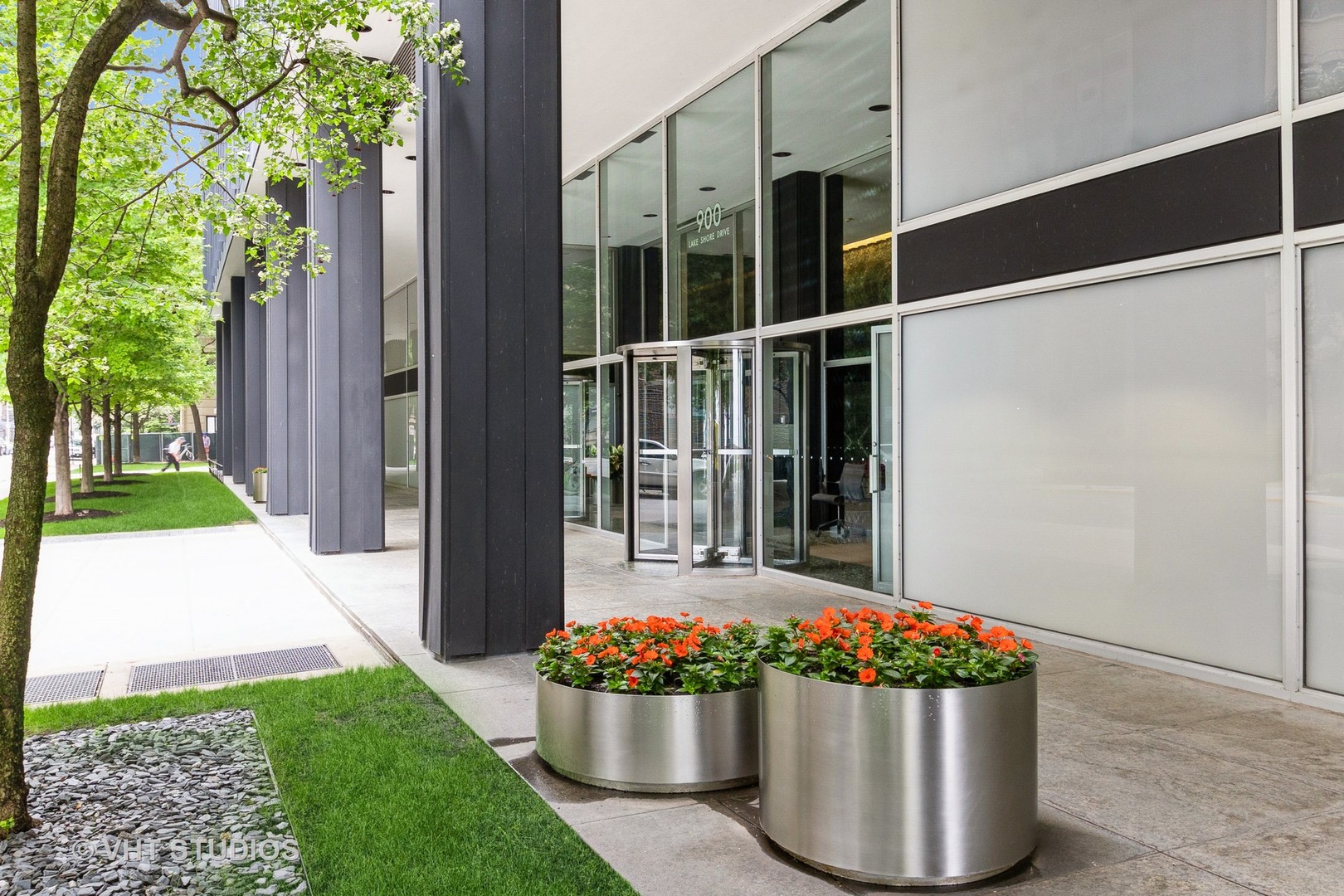 900 N LAKE SHORE Drive 506