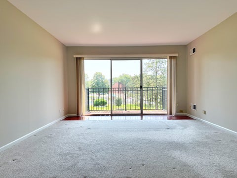 Tiny photo for 5000 Carriageway Drive #205, Rolling Meadows, IL 60008 (MLS # 12752227)