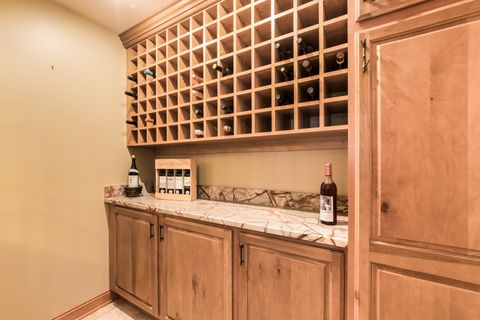 Tiny photo for 7245 W Lee Street, Niles, IL 60714 (MLS # 12579865)