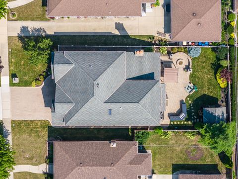 Tiny photo for 7245 W Lee Street, Niles, IL 60714 (MLS # 12579865)