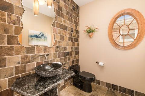 Tiny photo for 7245 W Lee Street, Niles, IL 60714 (MLS # 12579865)