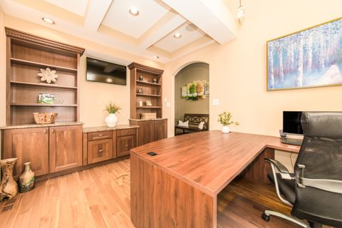 Tiny photo for 7245 W Lee Street, Niles, IL 60714 (MLS # 12579865)