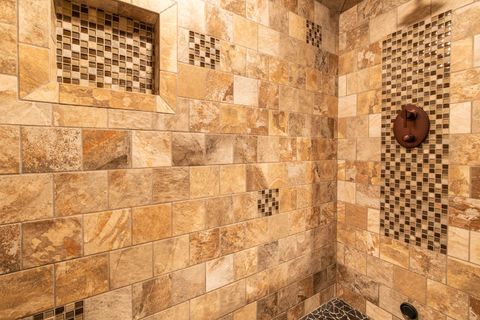 Tiny photo for 7245 W Lee Street, Niles, IL 60714 (MLS # 12579865)