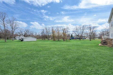 Tiny photo for 12707 W Warner Street, Beach Park, IL 60087 (MLS # 12573857)