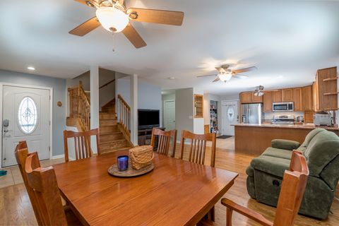 Tiny photo for 12707 W Warner Street, Beach Park, IL 60087 (MLS # 12573857)