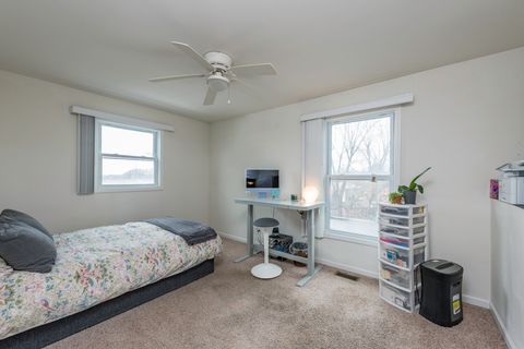 Tiny photo for 12707 W Warner Street, Beach Park, IL 60087 (MLS # 12573857)