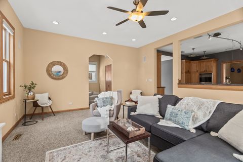 Tiny photo for 2236 Ridge Avenue, Evanston, IL 60201 (MLS # 12569668)