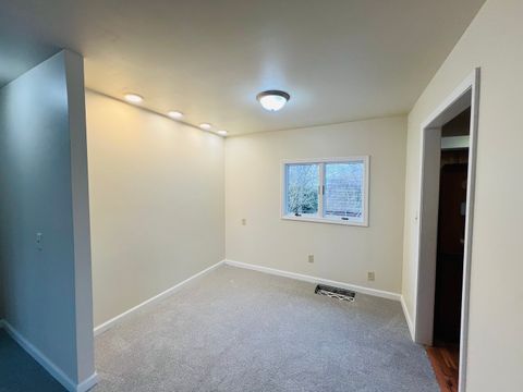 Tiny photo for 1007 Murphy Street, Eldorado, IL 62930 (MLS # 12550335)