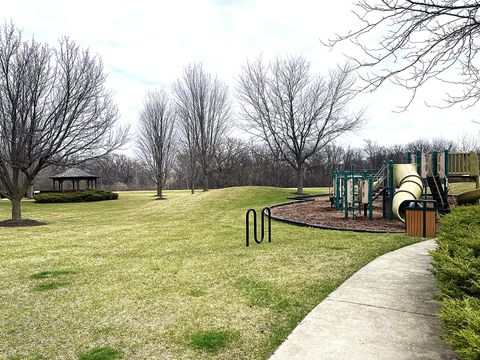 Tiny photo for 75 Woodland Park Circle, Gilberts, IL 60136 (MLS # 12600909)