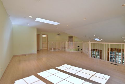 Tiny photo for 1735 Park Ridge Point, Park Ridge, IL 60068 (MLS # 12506056)