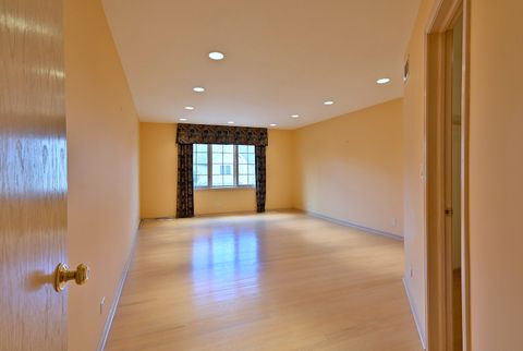 Tiny photo for 1735 Park Ridge Point, Park Ridge, IL 60068 (MLS # 12506056)