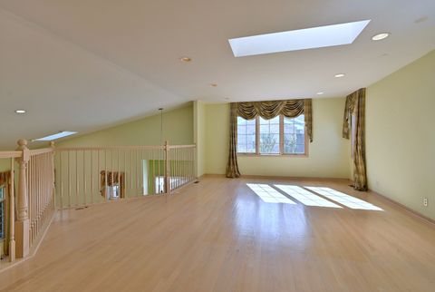 Tiny photo for 1735 Park Ridge Point, Park Ridge, IL 60068 (MLS # 12506056)