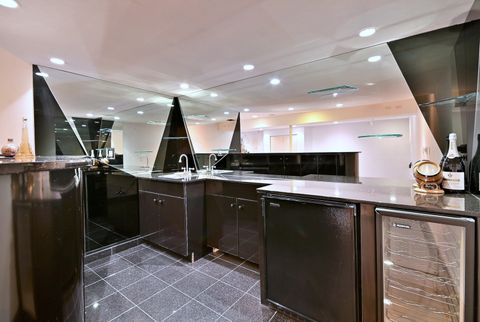 Tiny photo for 1735 Park Ridge Point, Park Ridge, IL 60068 (MLS # 12506056)