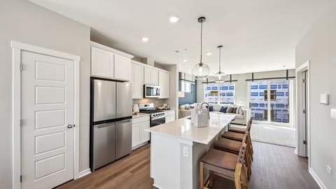 Tiny photo for 2225 Waters Edge Drive, Schaumburg, IL 60173 (MLS # 12691410)