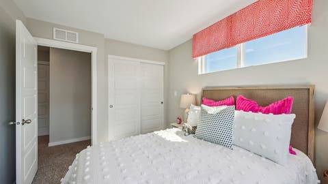 Tiny photo for 2225 Waters Edge Drive, Schaumburg, IL 60173 (MLS # 12691410)