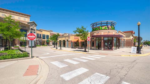 Tiny photo for 2225 Waters Edge Drive, Schaumburg, IL 60173 (MLS # 12691410)
