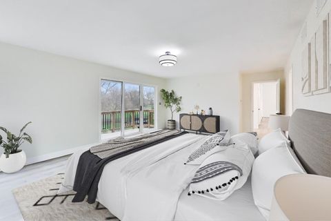 Tiny photo for 8S510 Oxford Lane, Naperville, IL 60565 (MLS # 12653905)