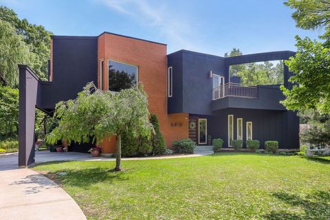 16W307 95th Place Burr Ridge IL 60527