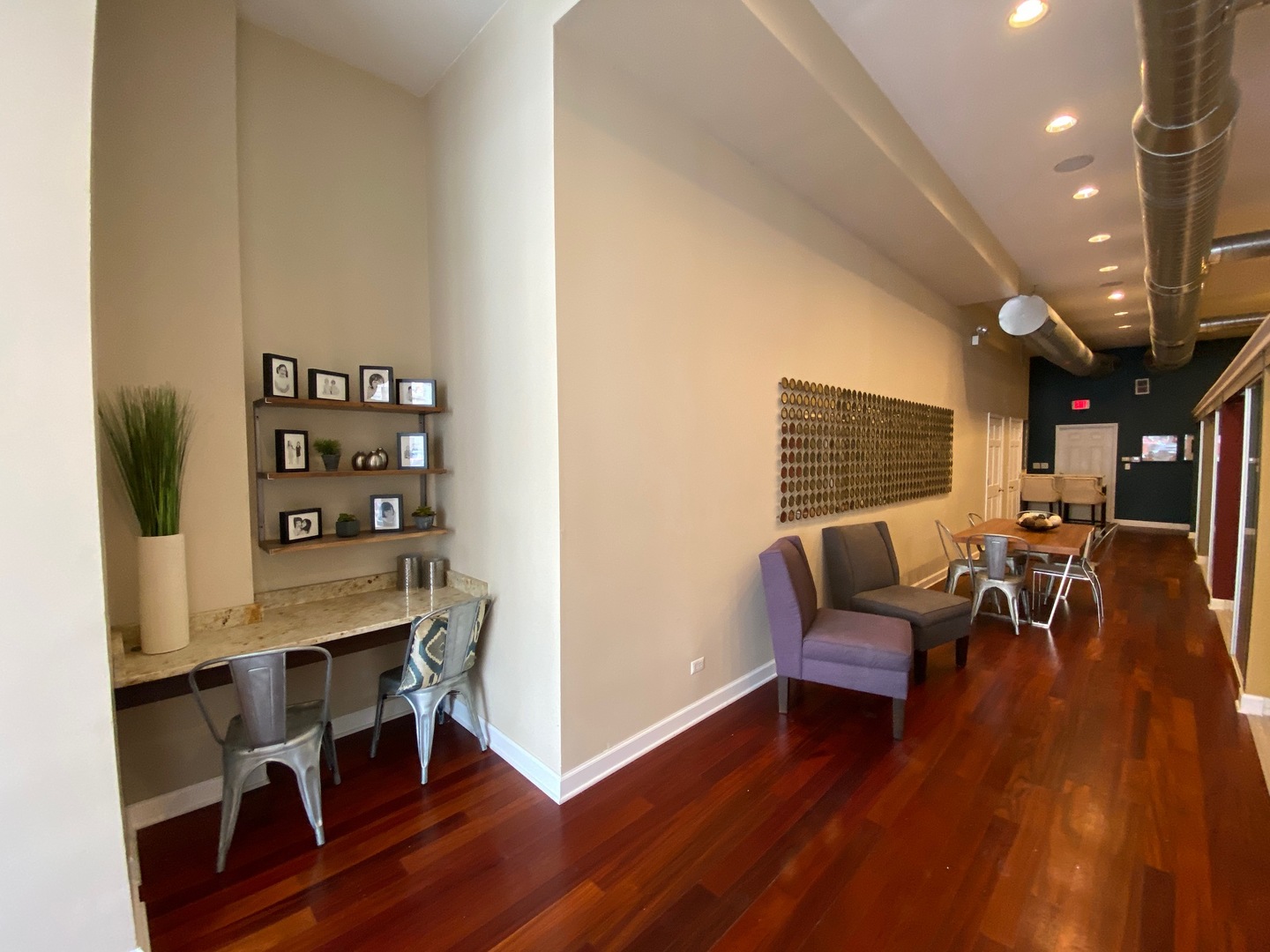 2135 W BELMONT Avenue 1