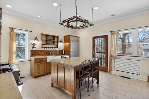 Tiny photo for 102 Keystone Avenue, River Forest, IL 60305 (MLS # 12582263)
