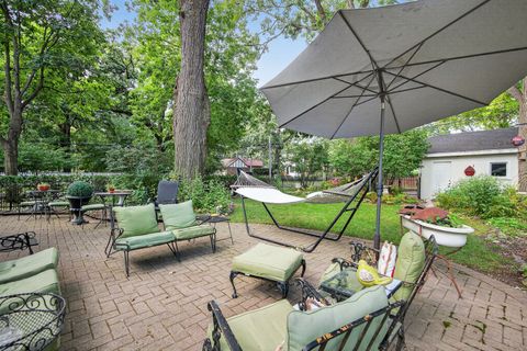 Tiny photo for 102 Keystone Avenue, River Forest, IL 60305 (MLS # 12582263)