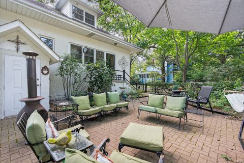 Tiny photo for 102 Keystone Avenue, River Forest, IL 60305 (MLS # 12582263)