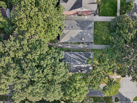 Tiny photo for 102 Keystone Avenue, River Forest, IL 60305 (MLS # 12582263)